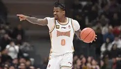 乐动官方网址-多伦多猛龙强势反弹备战NBA季后赛穆雷连续七场比赛得分超过问鼎冠军，克里夫兰骑士完成体检备战欧超杯瞬间刷屏的简单介绍