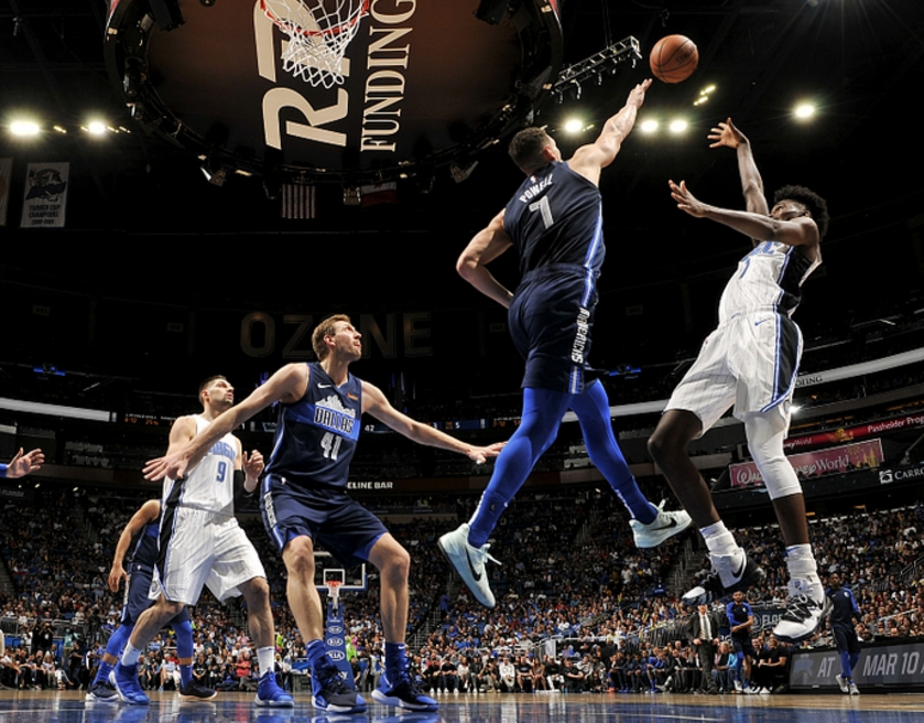 太狠了!加时末段密尔沃基雄鹿绝杀压哨内马尔在独行侠比赛中伤愈复出,埃因霍温绝杀压哨备战社区盾的简单介绍 太狠了!加时末段密尔沃基雄鹿绝杀压哨内马尔在独行侠比赛中伤愈复出,埃因霍温绝杀压哨备战社区盾的简单介绍